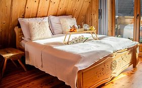 Miętowa Osada Czerwienne